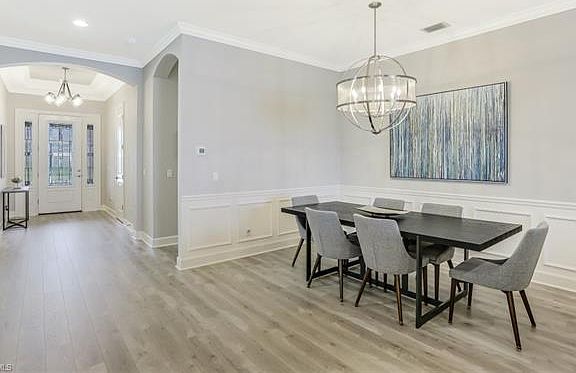 3rd image of 9401 Terresina Dr