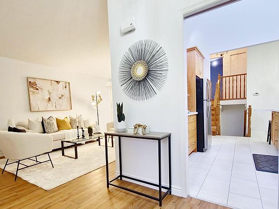 4th image of 50 Barrydale Cres