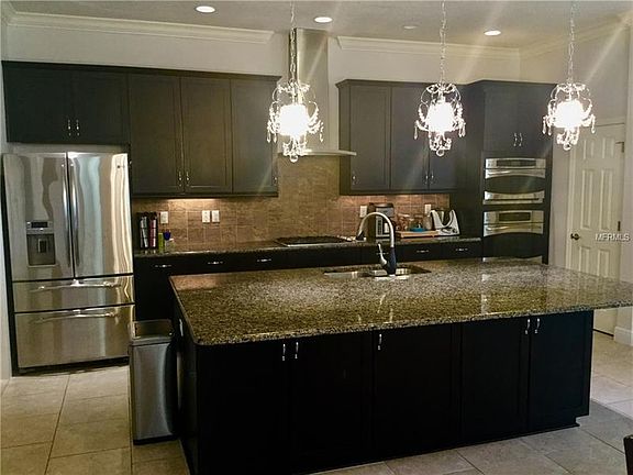 4th image of 550 Manns Harbor Dr