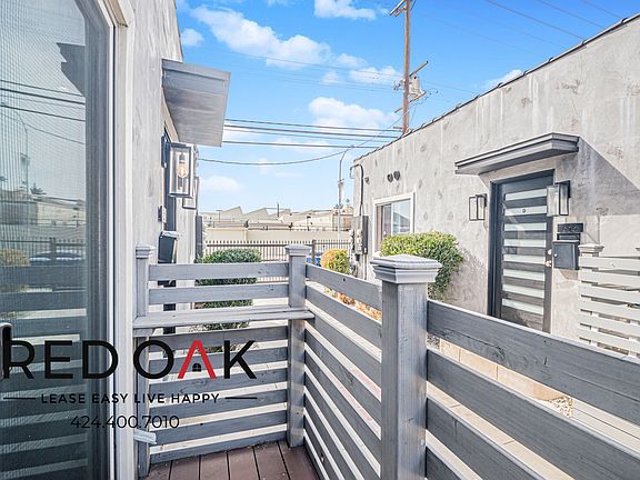 5th image of 836 N Van Ness Ave #A