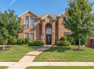 210 Falcon Cir, Keller, TX 76248