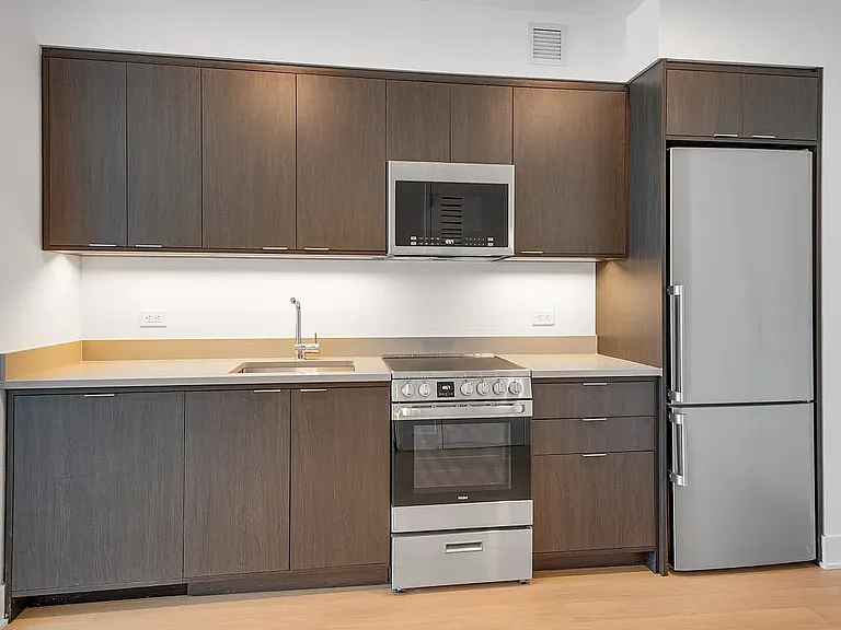 662 Pacific St #10D — Photo 9