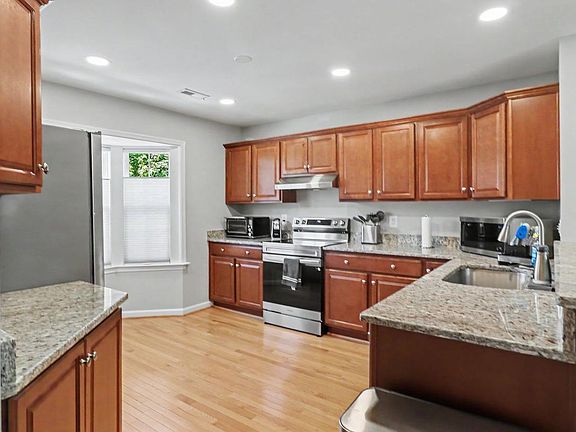 2nd image of 8584 Enochs Dr