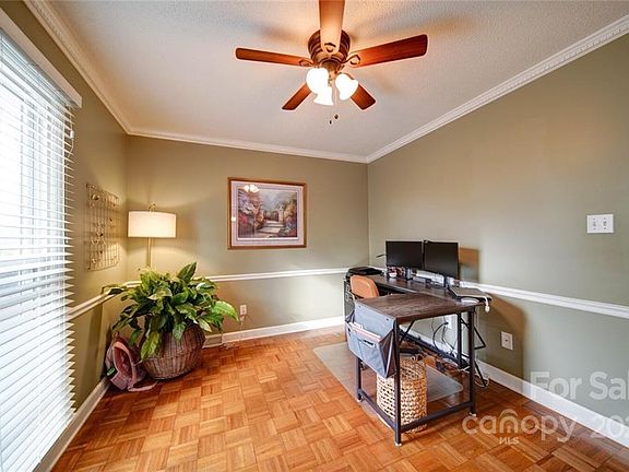 5th image of 3110 Denwood Ln