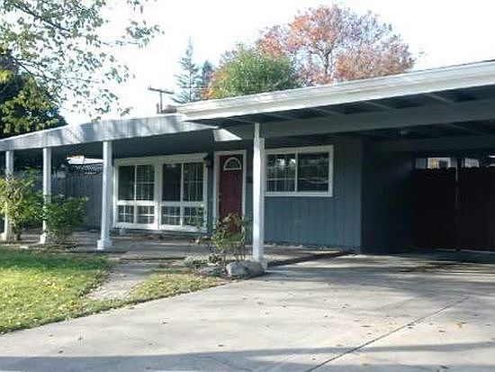 2nd image of 6123 N Alexandria Pl