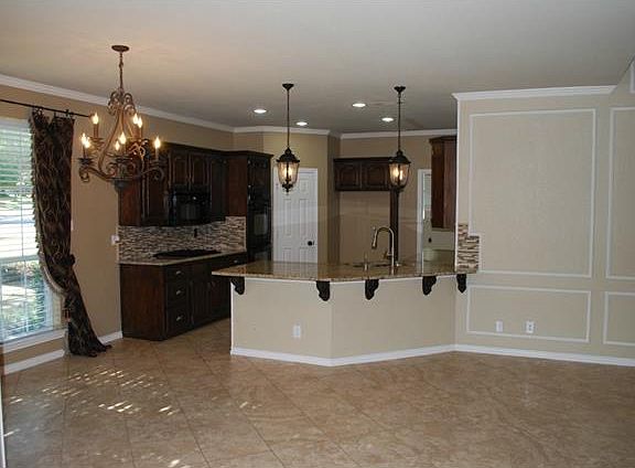 5th image of 160 Shiloh Ct