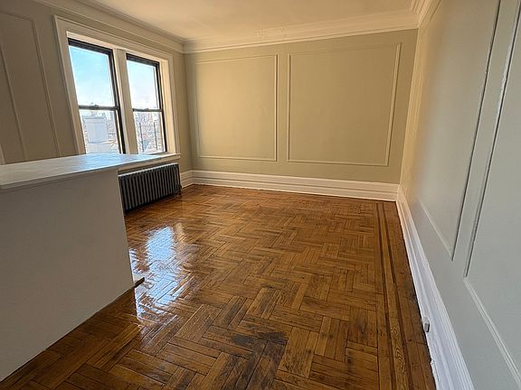 4th image of 244-245 Roseville Ave #5