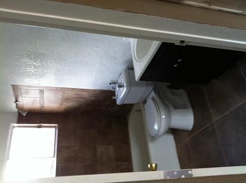 3rd image of 1327 Sepulveda Ave