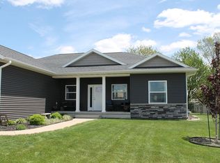 310 Aspen Ln, Hills, IA 52235