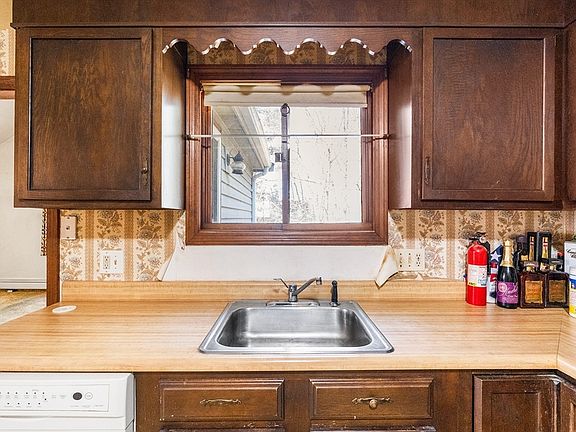 5th image of 21 Liberty Ln