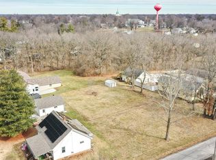 420 Ash St, Carlinville, IL 62626