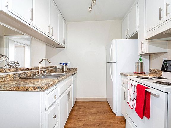 5th image of 1577 E Bulldog Ln #29-101