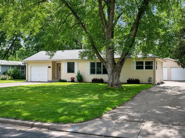 8401 Virginia Cir S, Saint Louis Park, MN 55426