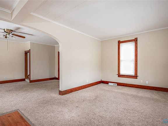5th image of 428 Krotzer Ave