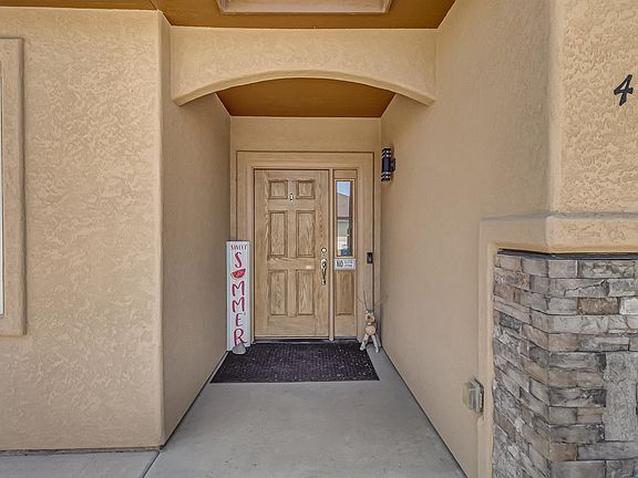 2nd image of 471 Chatfield Ln