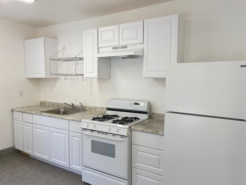 1st image of 5457 Lafayette St #B