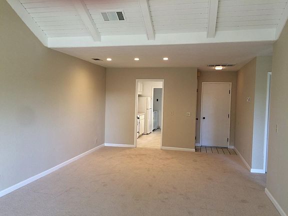 5th image of 6176 Montgomery Pl