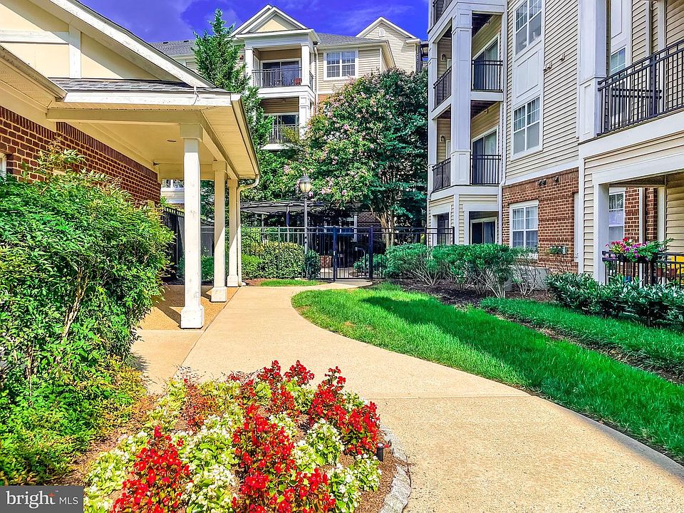1st image of 12956 Centre Park Cir APT 307