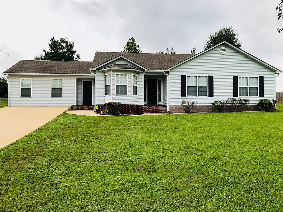 1st image of 100 Stanford Dr