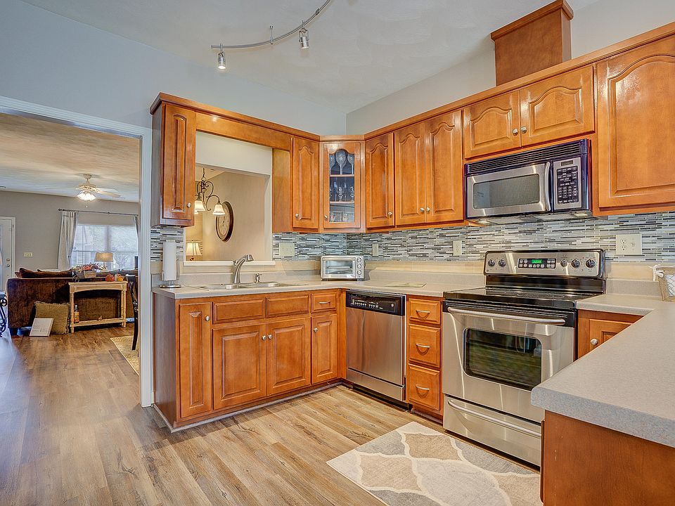 1st image of 5509 South Village Dr