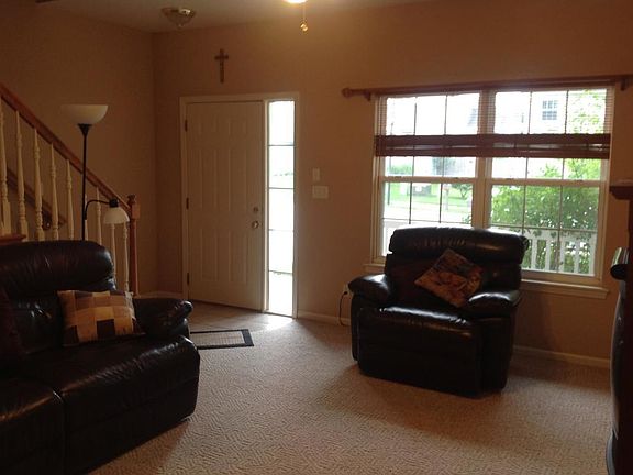 3rd image of 2207 Silver Leaf Ct