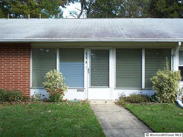 1st image of 473 Thornbury Court #B