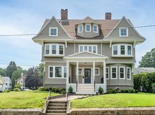 41 Park St, West Roxbury, MA 02132