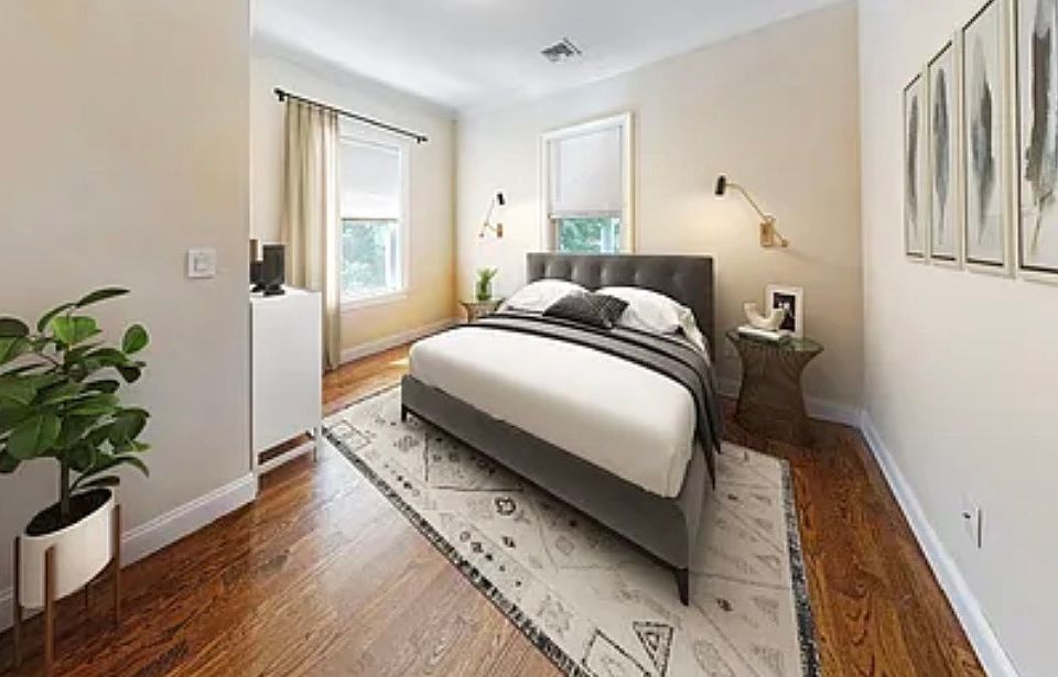 1st image of 17 Perrin St #1