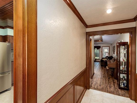 4th image of 9635 Southmeadow St