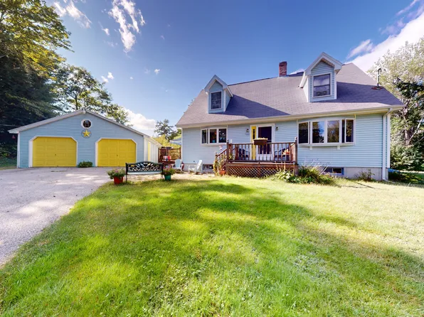 926 Pond Road, Wales, ME 04280