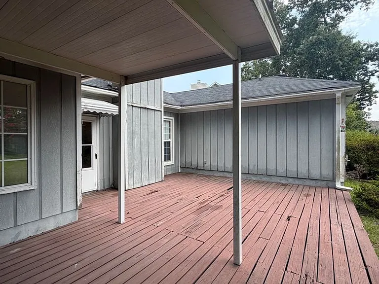 199 Amelia Dr W — Photo 27