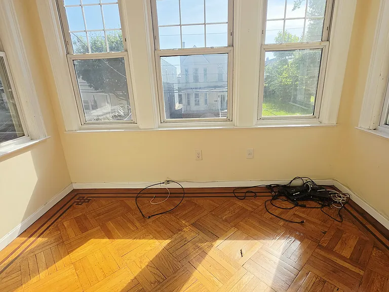 198 Danforth Ave #1A — Photo 7