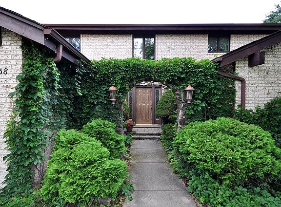 2nd image of 158 S Saddle Brook Dr