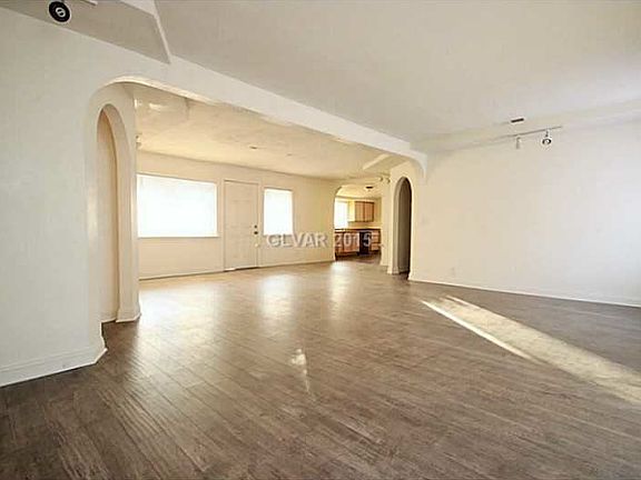 5th image of 1033 Yucca Ave