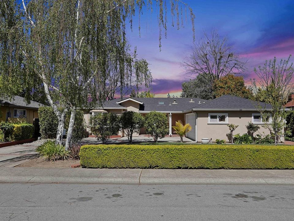 1st image of 2385 Lindaire Ave