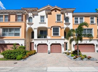 613 NE Francesca Ln, Boca Raton, FL 33487
