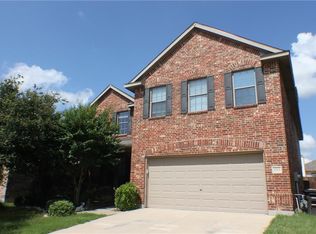 1212 Nighthawk Rd, Fort Worth, TX 76108