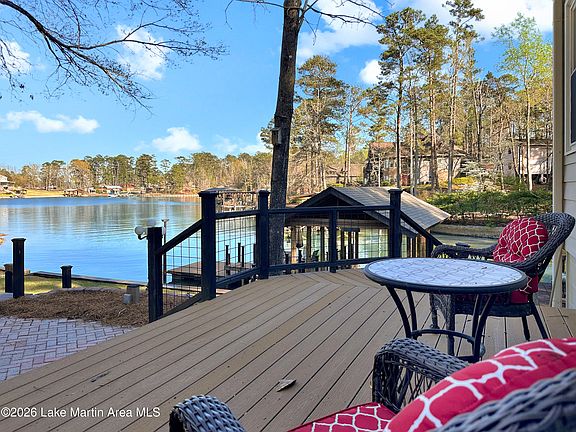 5th image of 1614 Castaway Island Rd