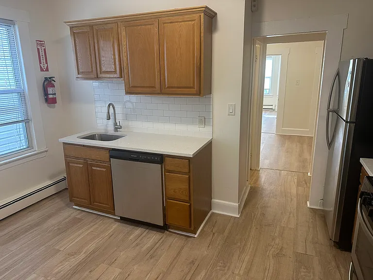 398 Bradford St #1 — Photo 12