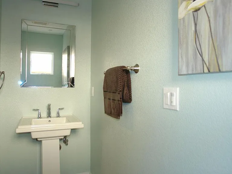 830 Civic Center Dr — Photo 21