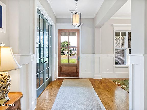 4th image of 2797 Harbormaster Drive SE