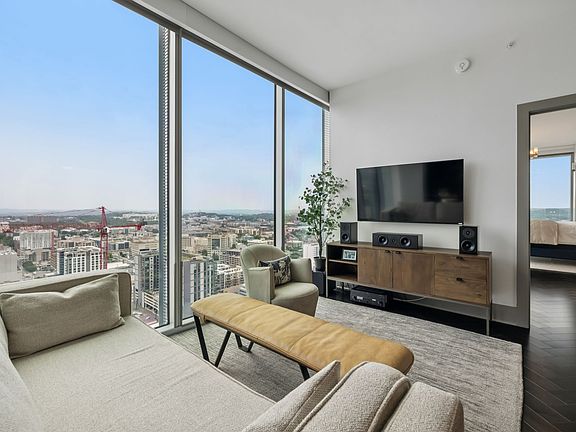 2nd image of 1616 W End Ave #2701