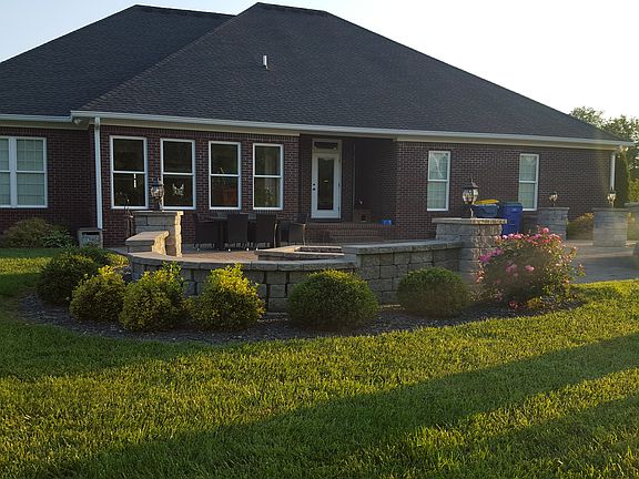 3rd image of 103 Iroquois Cir