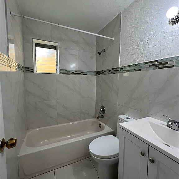 5721 SW 38th St — Photo 14