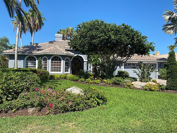 3rd image of 8267 Deerbrook Cir