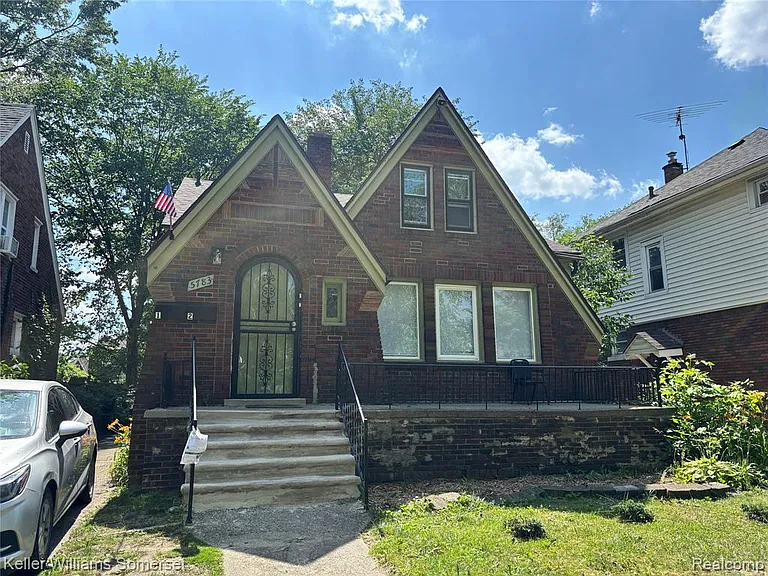5783 Yorkshire Rd — Photo 13