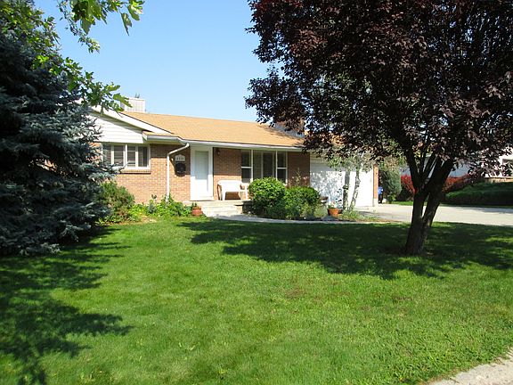 3rd image of 4528 S Arcadia Ln