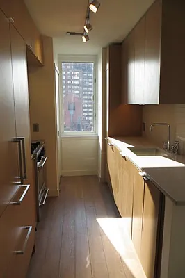 Rented by Keller Williams NYC | media 20