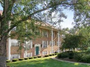 1101 W Maple St APT 10, North Canton, OH 44720