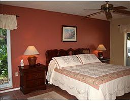 4th image of 807 Alderwood Way